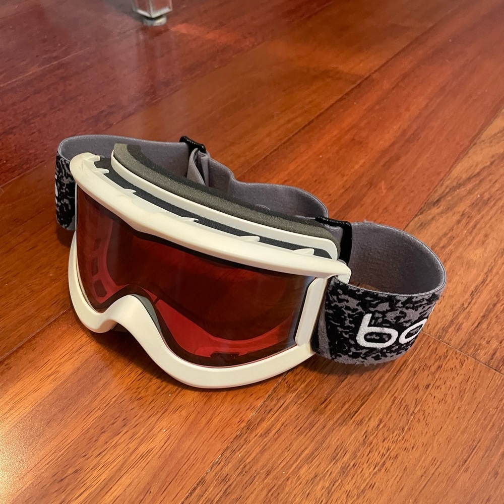 SALE *** BOLLE ski goggles